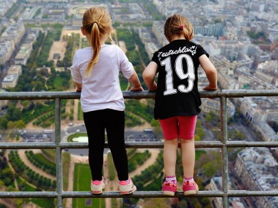 girl-2047482_1280 cc pixabay