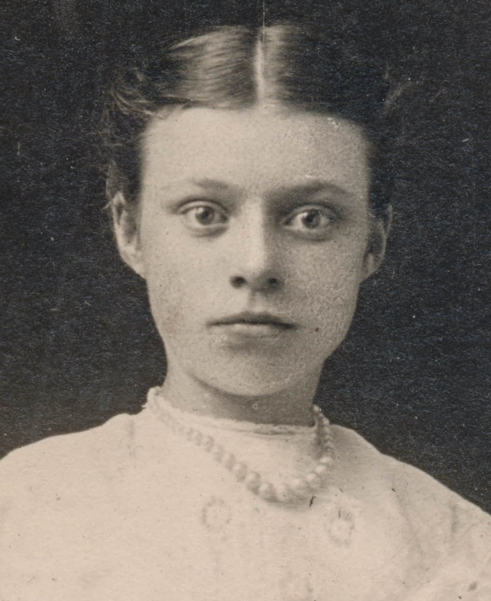 Dead-eyed girl portrait